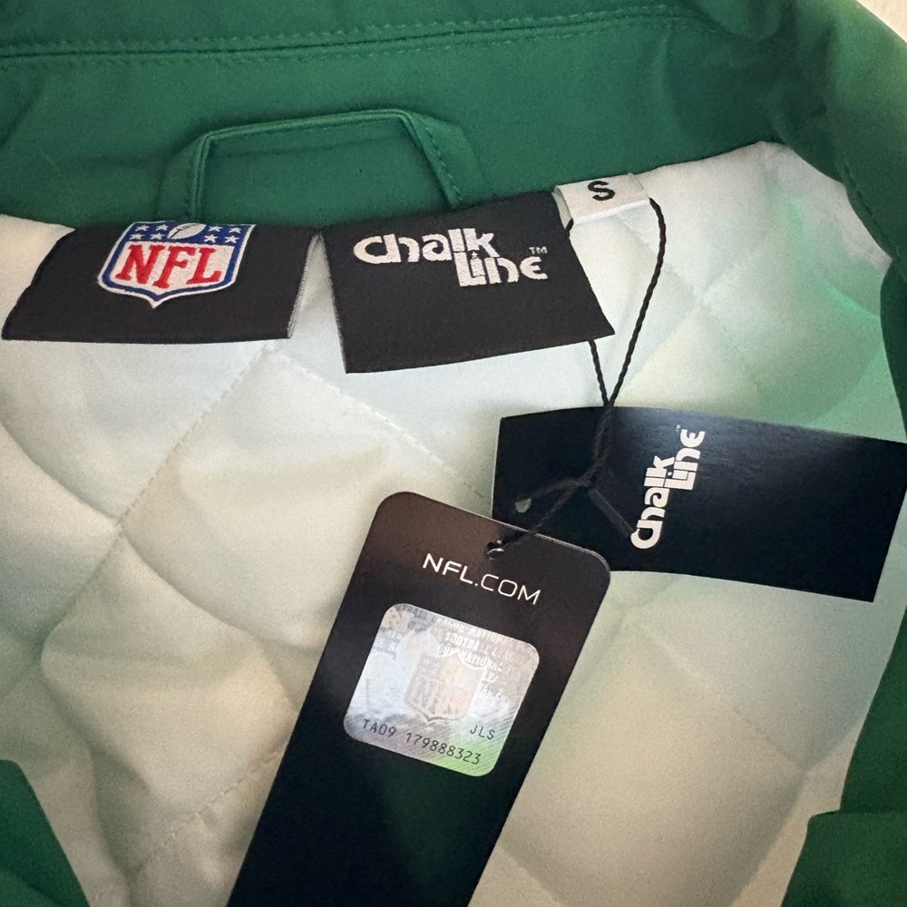 Chalk Line Philadelphia Eagles Kelly Green Big Logo Puffer Vest Size S - Picture 4 of 5